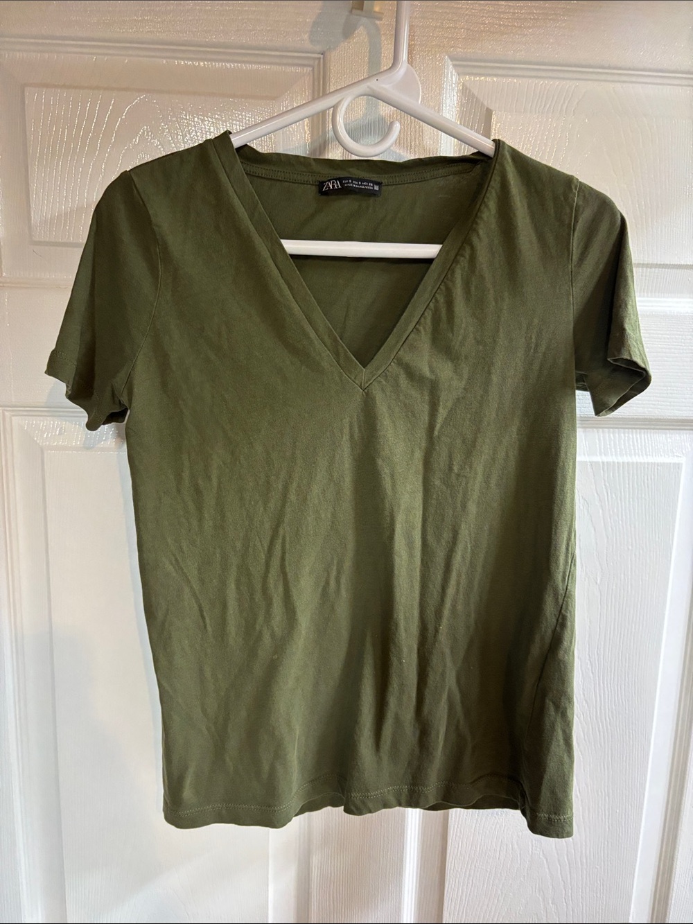 Zara Olive Green V-Neck Short Sleeve Tee Size Small
